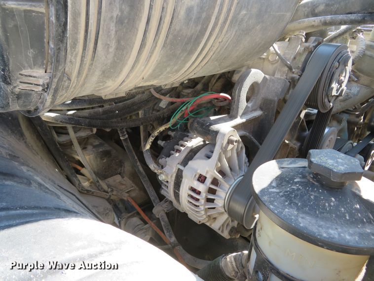 image for item FB9847 2005 International 4200  street sweeper truck