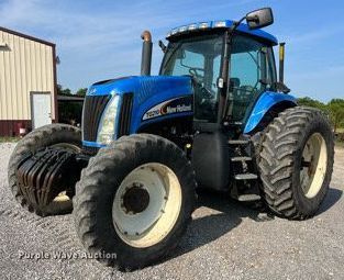 image for item II9073 2003 New Holland TG210  MFWD tractor