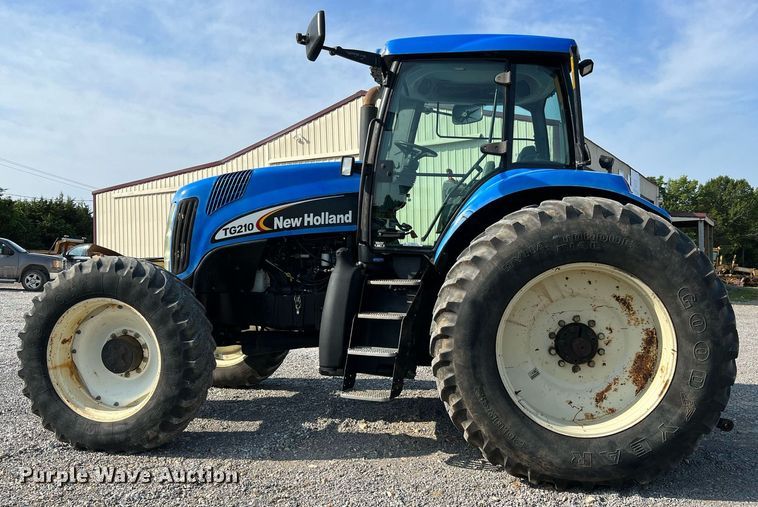 image for item II9073 2003 New Holland TG210  MFWD tractor