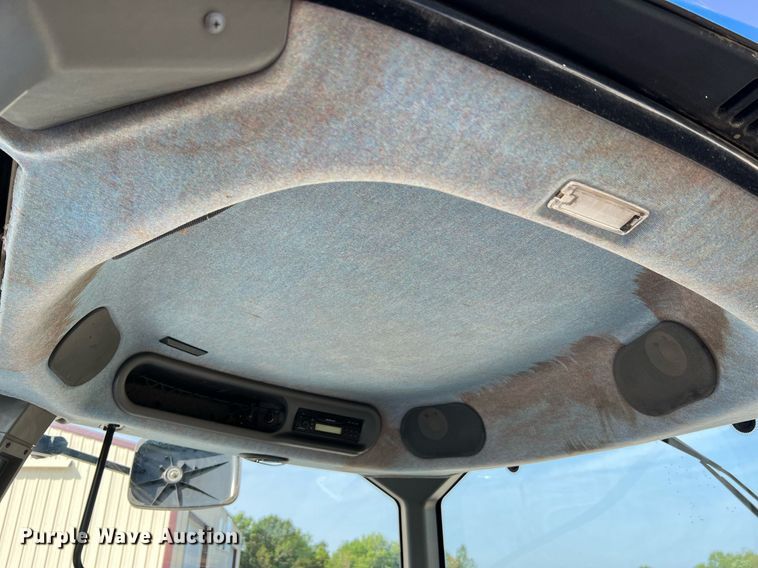 image for item II9073 2003 New Holland TG210  MFWD tractor