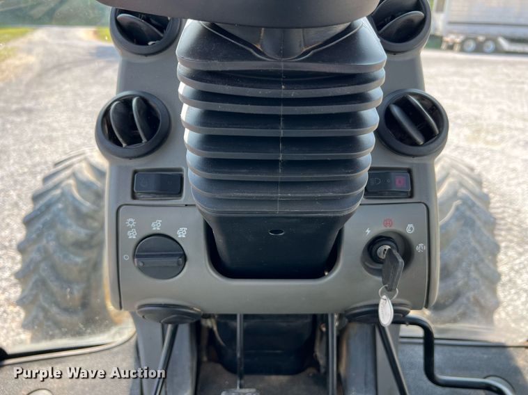 image for item II9073 2003 New Holland TG210  MFWD tractor