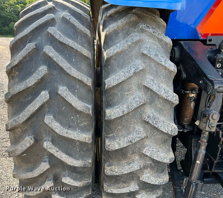 image for item II9073 2003 New Holland TG210  MFWD tractor