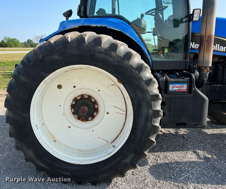 image for item II9073 2003 New Holland TG210  MFWD tractor