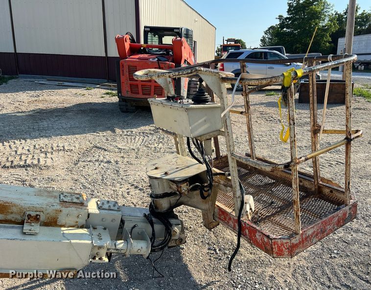 image for item II9134 Snorkelift TB-A60RD  boom lift