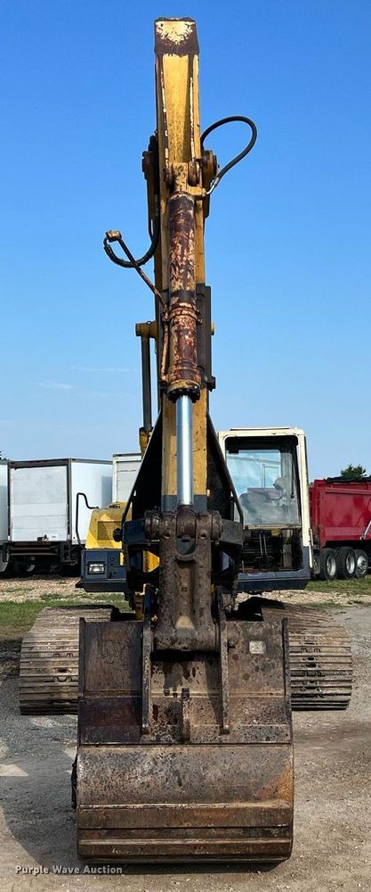 image for item II9135 Komatsu PC220LC-5  excavator