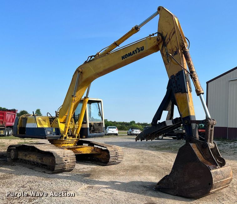 image for item II9135 Komatsu PC220LC-5  excavator
