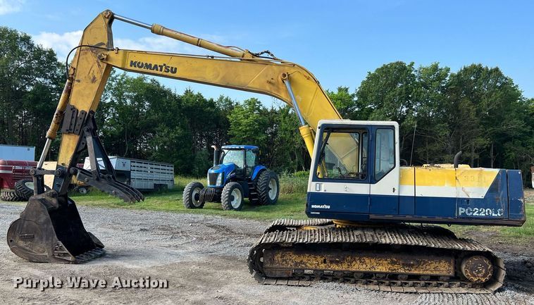 image for item II9135 Komatsu PC220LC-5  excavator