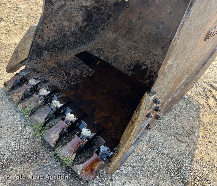 image for item II9135 Komatsu PC220LC-5  excavator