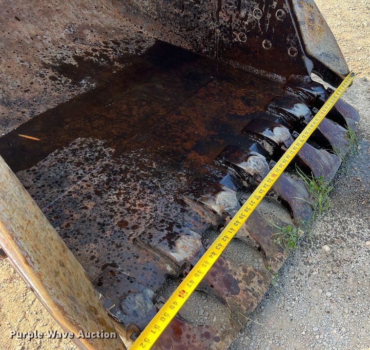 image for item II9135 Komatsu PC220LC-5  excavator