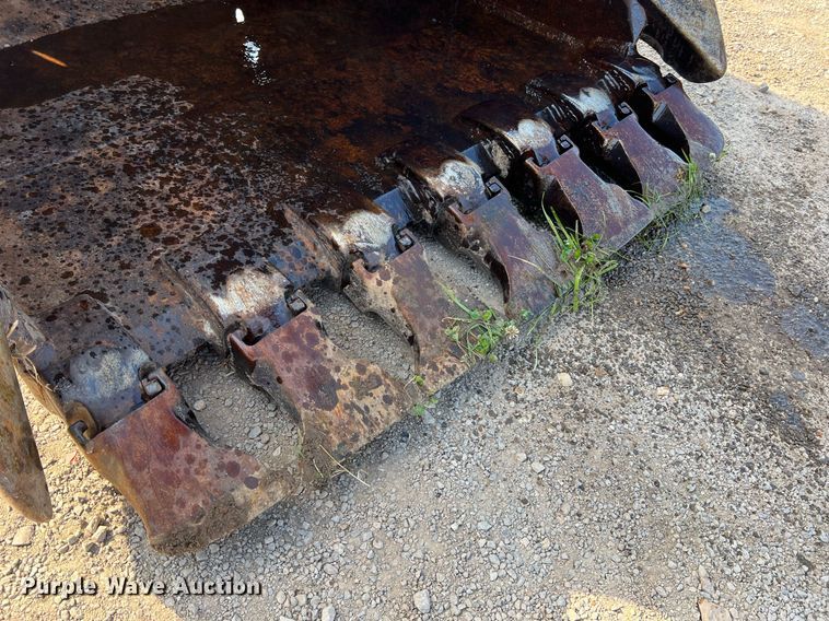 image for item II9135 Komatsu PC220LC-5  excavator