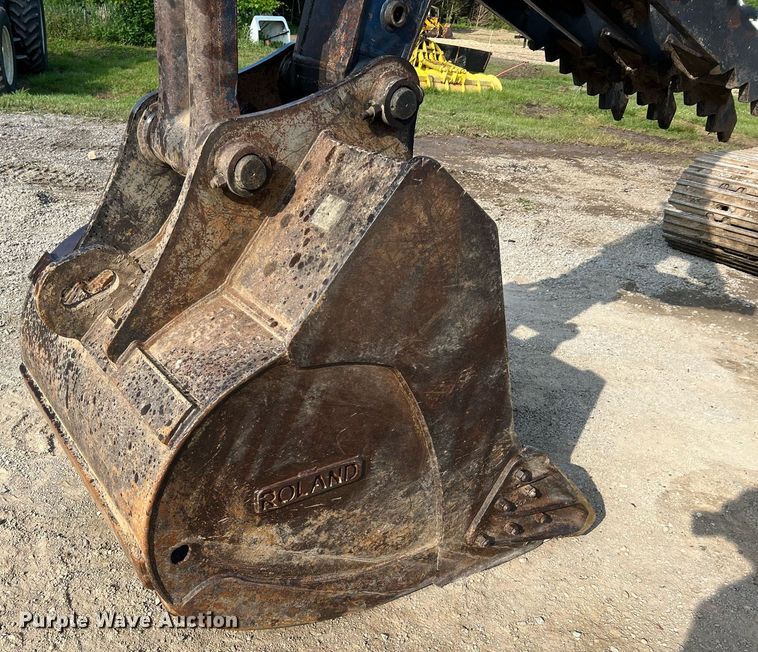 image for item II9135 Komatsu PC220LC-5  excavator