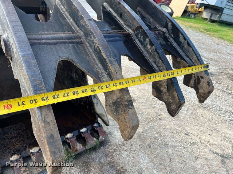 image for item II9135 Komatsu PC220LC-5  excavator