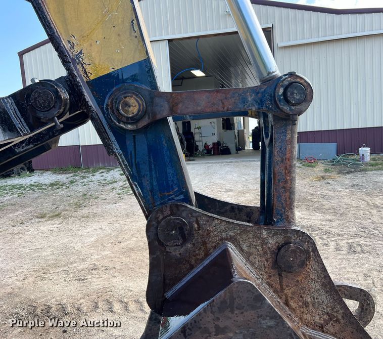 image for item II9135 Komatsu PC220LC-5  excavator