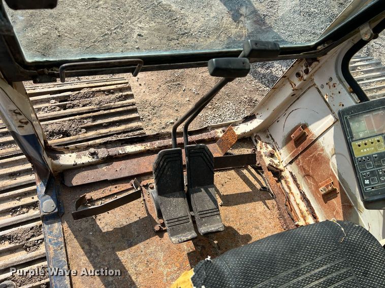 image for item II9135 Komatsu PC220LC-5  excavator