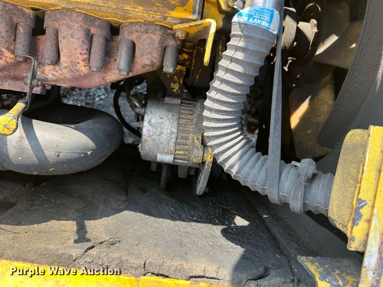 image for item II9135 Komatsu PC220LC-5  excavator