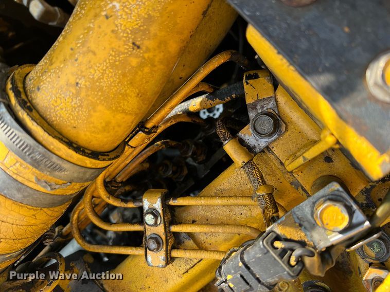 image for item II9135 Komatsu PC220LC-5  excavator