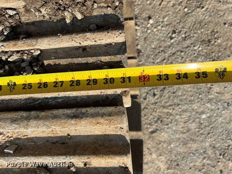 image for item II9135 Komatsu PC220LC-5  excavator