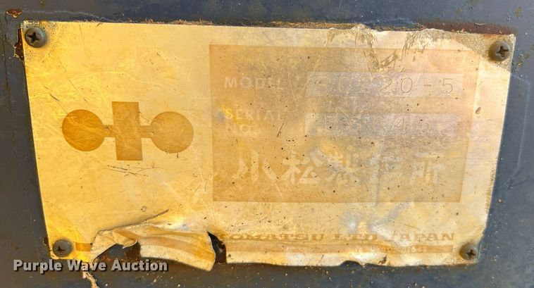 image for item II9135 Komatsu PC220LC-5  excavator