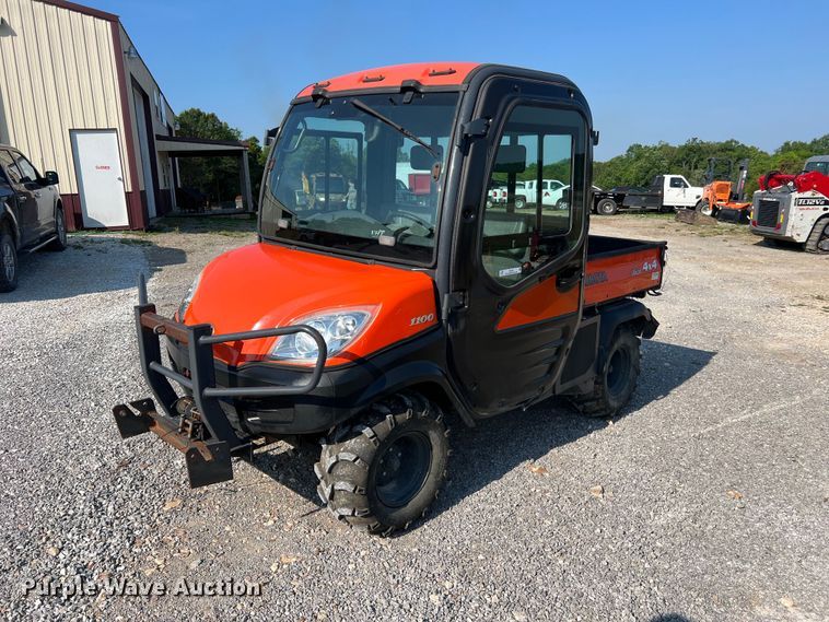 image for item II9136 Kubota RTV1100  utility vehicle