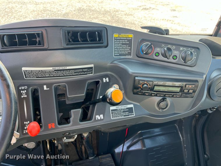 image for item II9136 Kubota RTV1100  utility vehicle