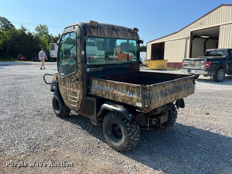 image for item II9137 Kubota RTV1100  utility vehicle