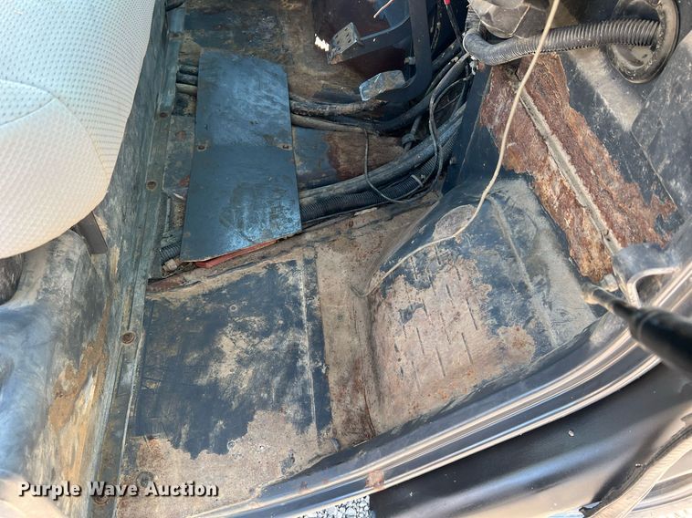 image for item II9137 Kubota RTV1100  utility vehicle