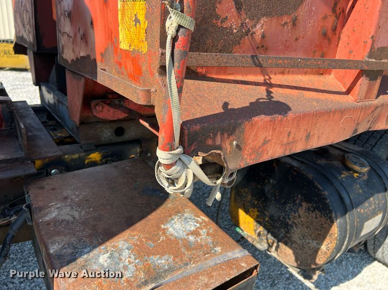 image for item II9138 1990 Ford CT8000  dump truck