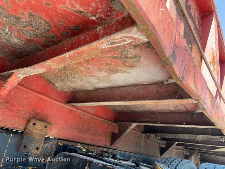 image for item II9138 1990 Ford CT8000  dump truck