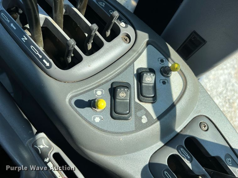 image for item II9139 2008 New Holland TV45  MFWD bi-directional tractor