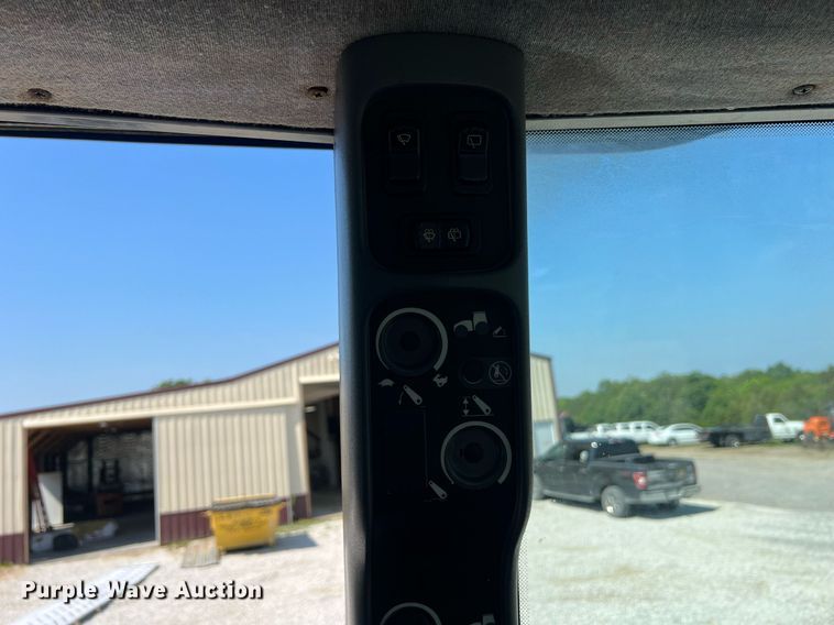 image for item II9139 2008 New Holland TV45  MFWD bi-directional tractor