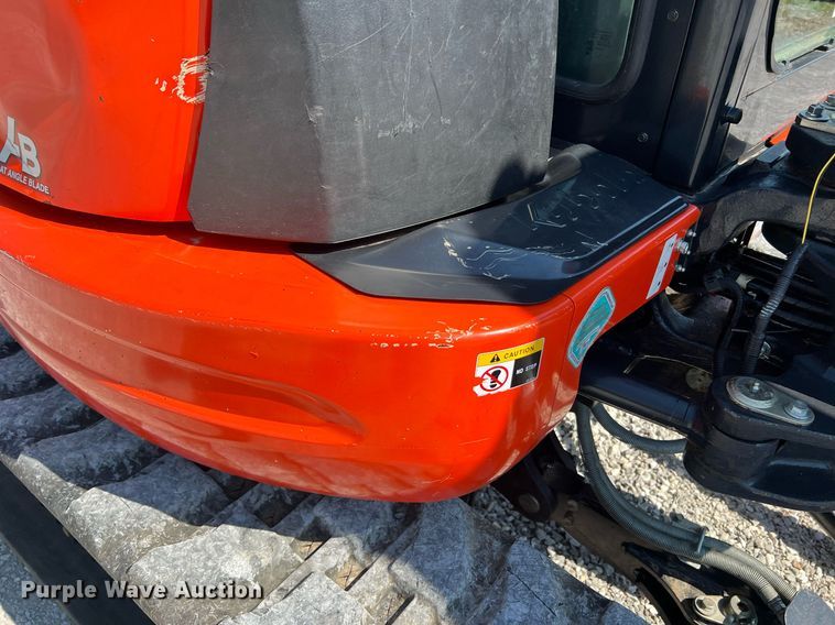 image for item II9141 2019 Kubota KX057-4  mini excavator