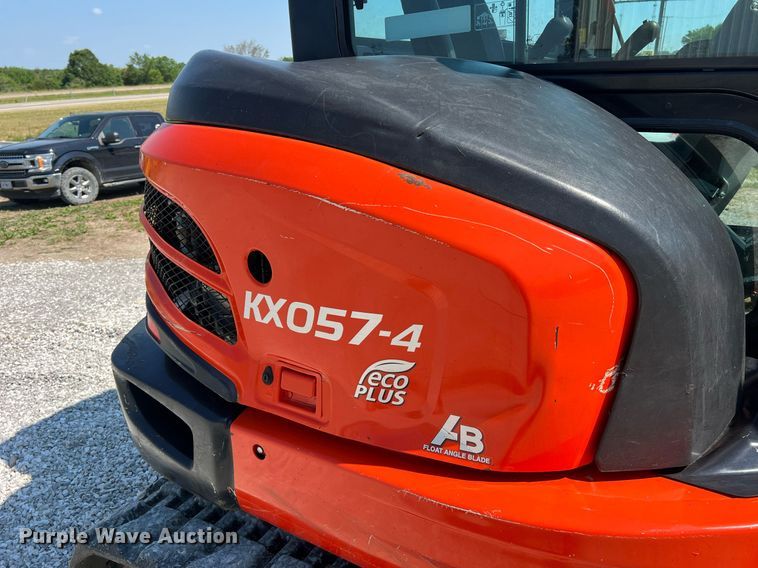 image for item II9141 2019 Kubota KX057-4  mini excavator