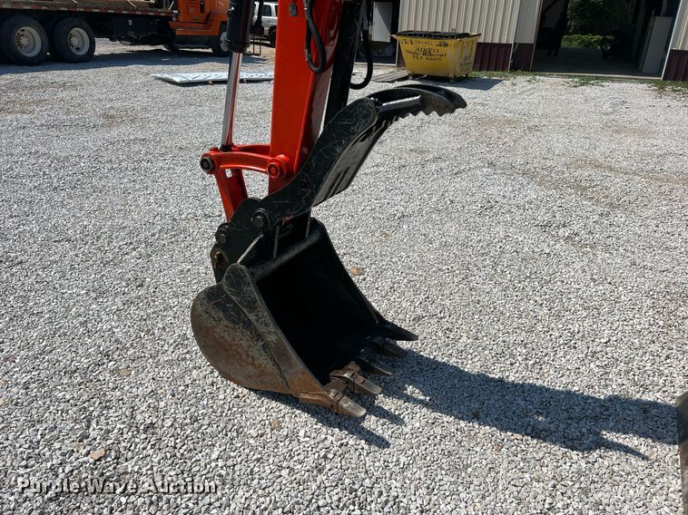 image for item II9141 2019 Kubota KX057-4  mini excavator