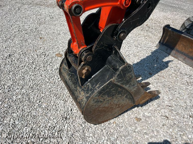image for item II9141 2019 Kubota KX057-4  mini excavator