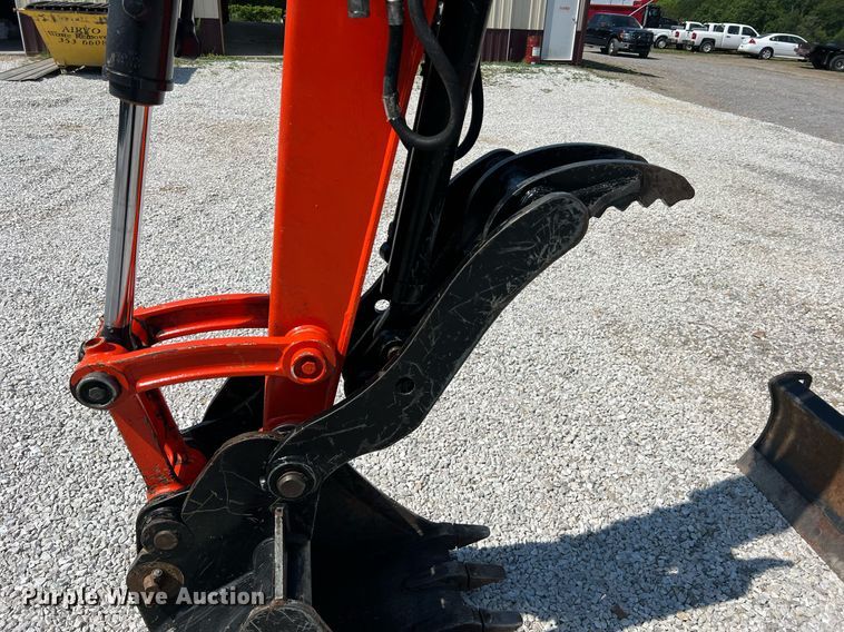 image for item II9141 2019 Kubota KX057-4  mini excavator