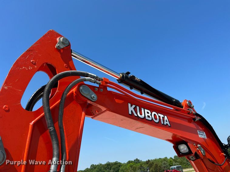 image for item II9141 2019 Kubota KX057-4  mini excavator