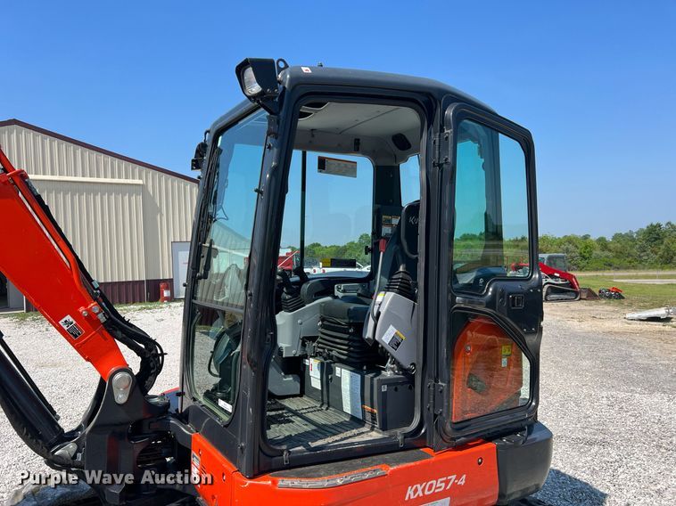 image for item II9141 2019 Kubota KX057-4  mini excavator