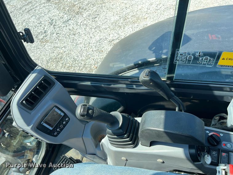 image for item II9141 2019 Kubota KX057-4  mini excavator