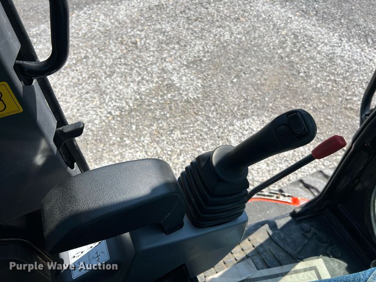 image for item II9141 2019 Kubota KX057-4  mini excavator