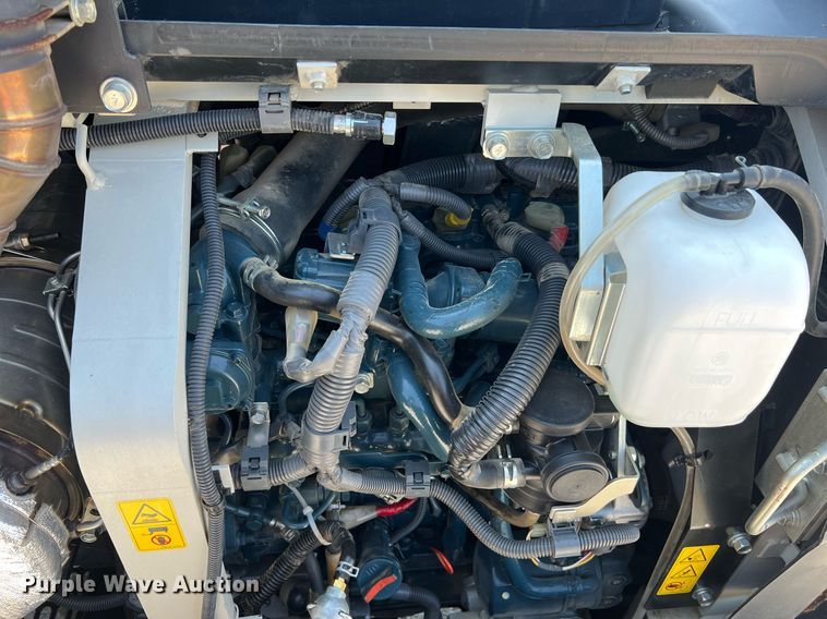 image for item II9141 2019 Kubota KX057-4  mini excavator