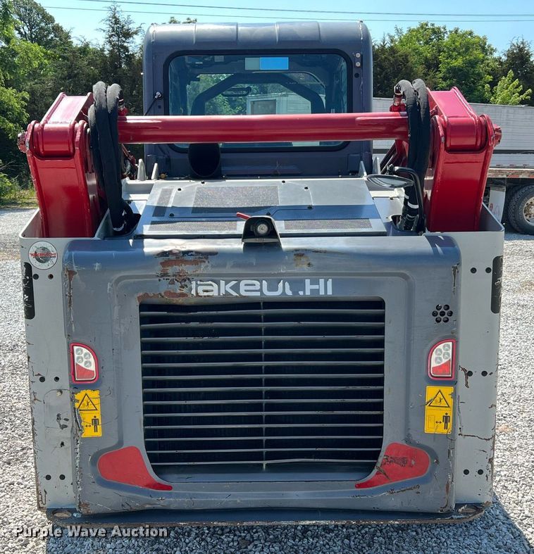 image for item II9142 2016 Takeuchi TL12V2  tracked skid steer loader