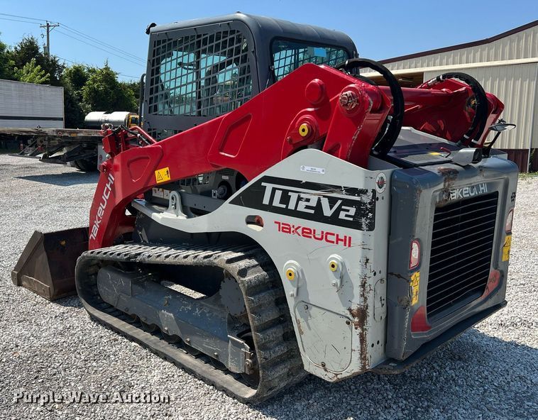 image for item II9142 2016 Takeuchi TL12V2  tracked skid steer loader