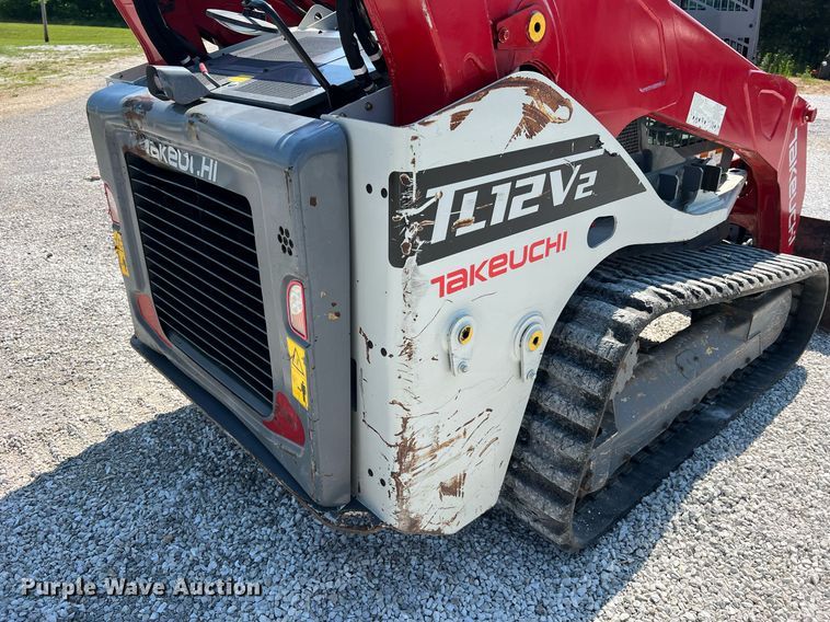 image for item II9142 2016 Takeuchi TL12V2  tracked skid steer loader