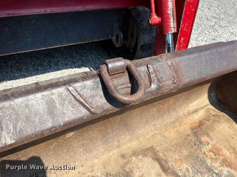 image for item II9142 2016 Takeuchi TL12V2  tracked skid steer loader