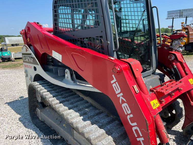 image for item II9142 2016 Takeuchi TL12V2  tracked skid steer loader