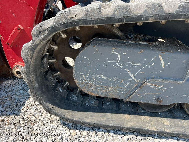 image for item II9142 2016 Takeuchi TL12V2  tracked skid steer loader