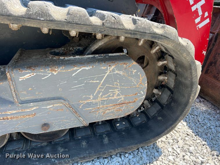 image for item II9142 2016 Takeuchi TL12V2  tracked skid steer loader