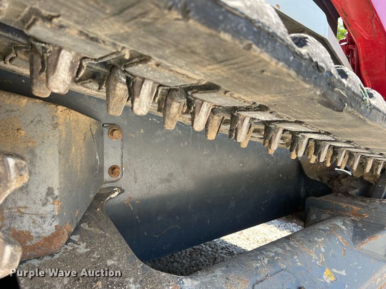 image for item II9142 2016 Takeuchi TL12V2  tracked skid steer loader