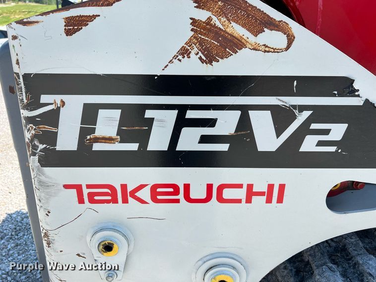 image for item II9142 2016 Takeuchi TL12V2  tracked skid steer loader