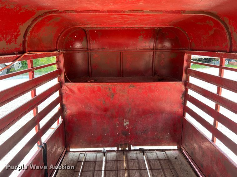 image for item II9143 1982 R&B  livestock trailer